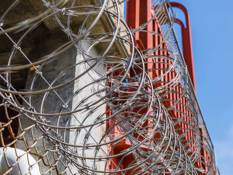Dense antenna and cable installation illustrating the geometry and local interference around an RF monitoring site