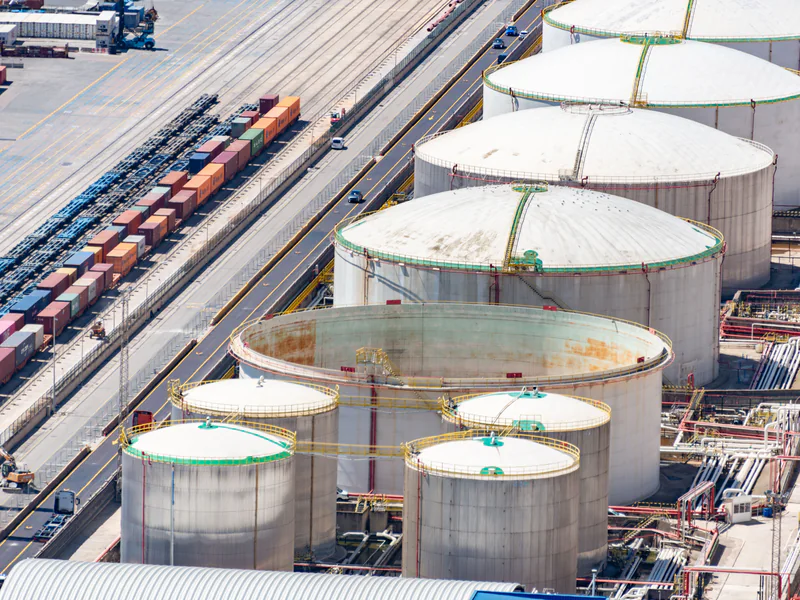 Industrial storage tank surfaces and appurtenances requiring controlled overview and detail evidence